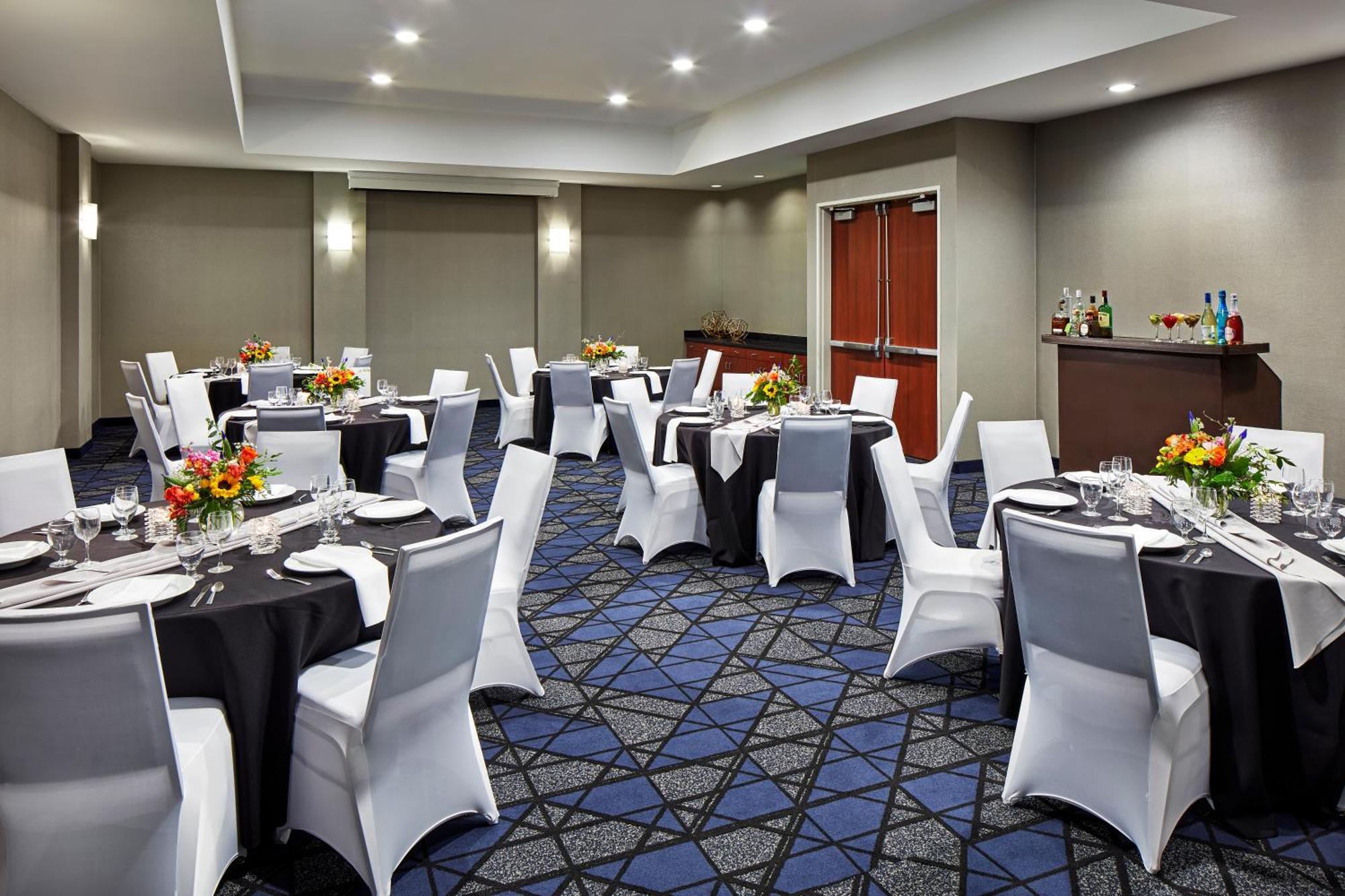 Courtyard Vallejo Napa Valley Экстерьер фото