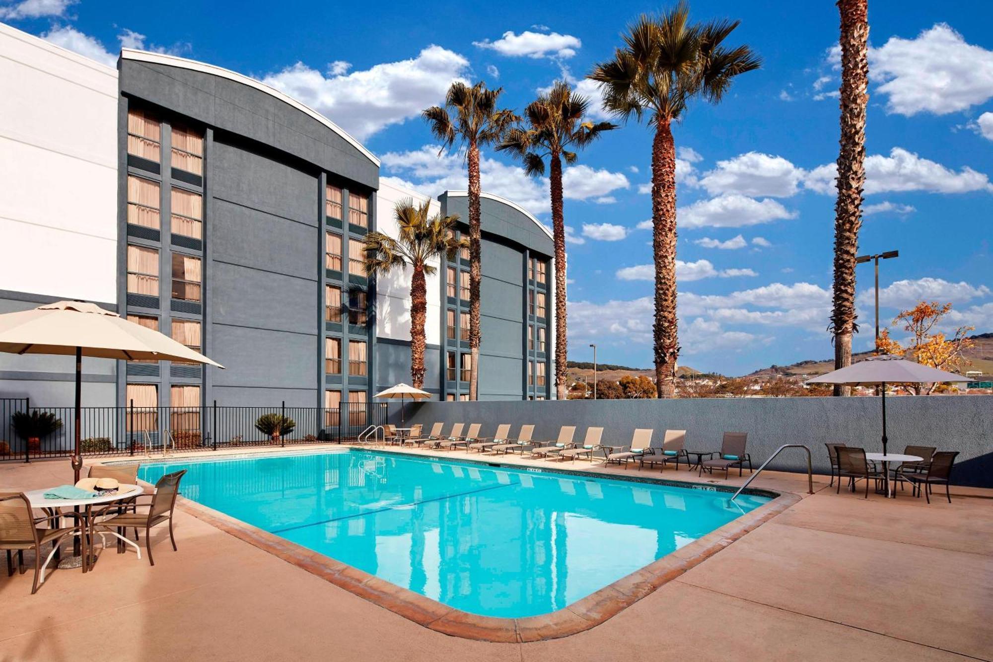 Courtyard Vallejo Napa Valley Экстерьер фото