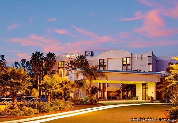 Courtyard Vallejo Napa Valley Экстерьер фото